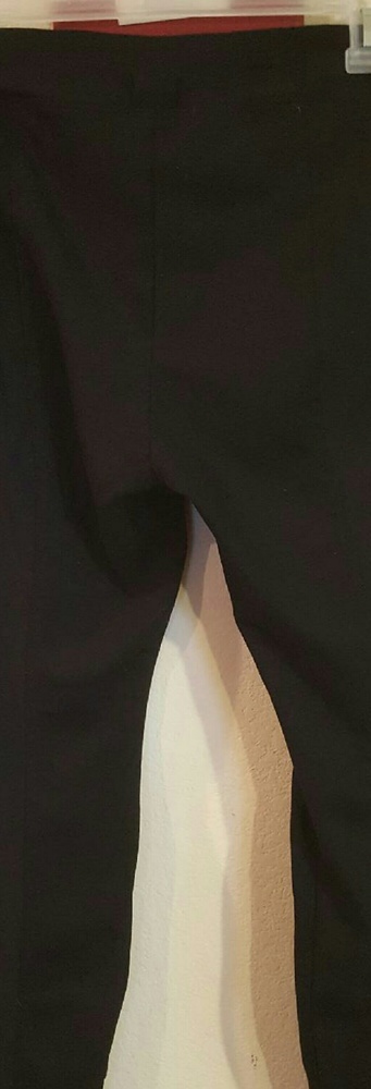 Woman's pants - Picture 2 of 2